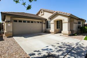 featured image of 1652 N Serina