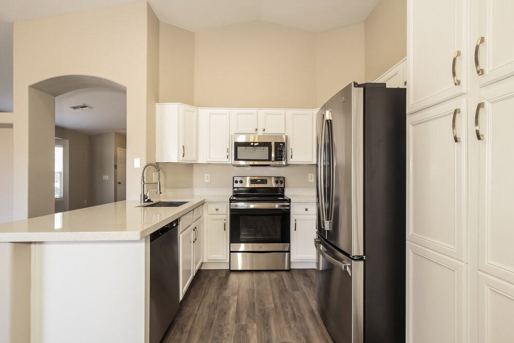 1652 N Serina - Photo 6 of 16