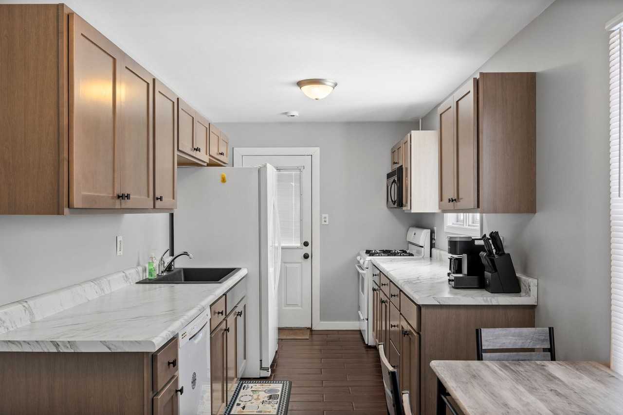 501 N Dickson St #1328958P - Photo 5 of 25