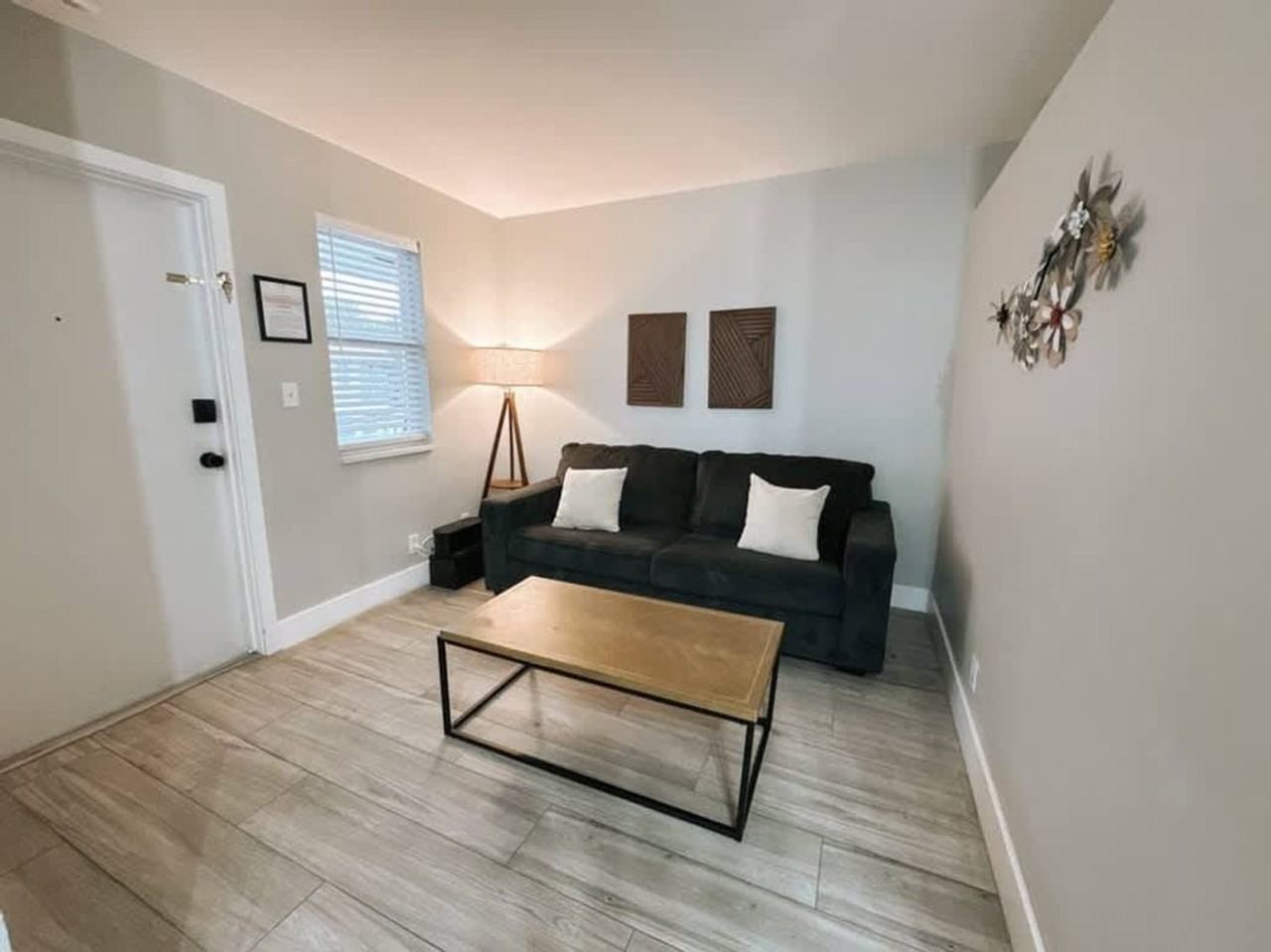 50 Se 12th St #1504007P - Photo 3 of 14