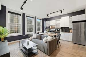 featured image of 417 S Dearborn St