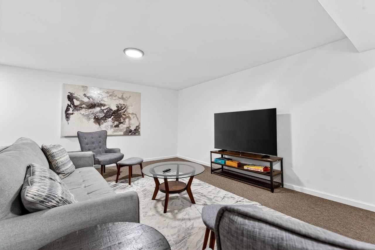 2705 Freemantle Dr #1514929P - Photo 6 of 35