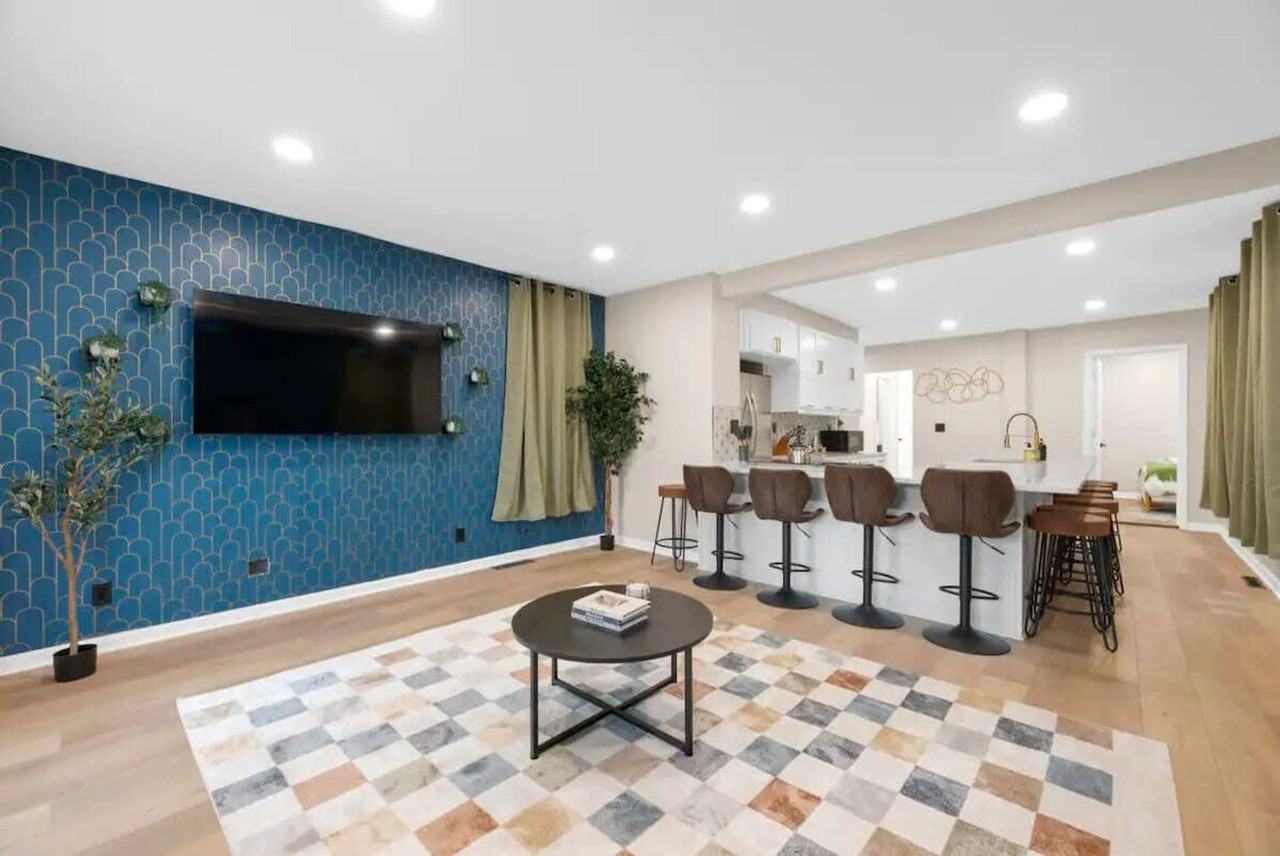 1340 Courtland Ave #1407027P - Photo 2 of 42