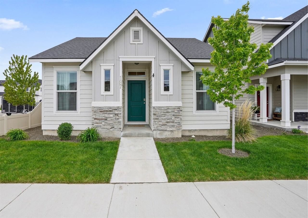 187 S Riggs Spring Ave #1547125P - Photo 3 of 30