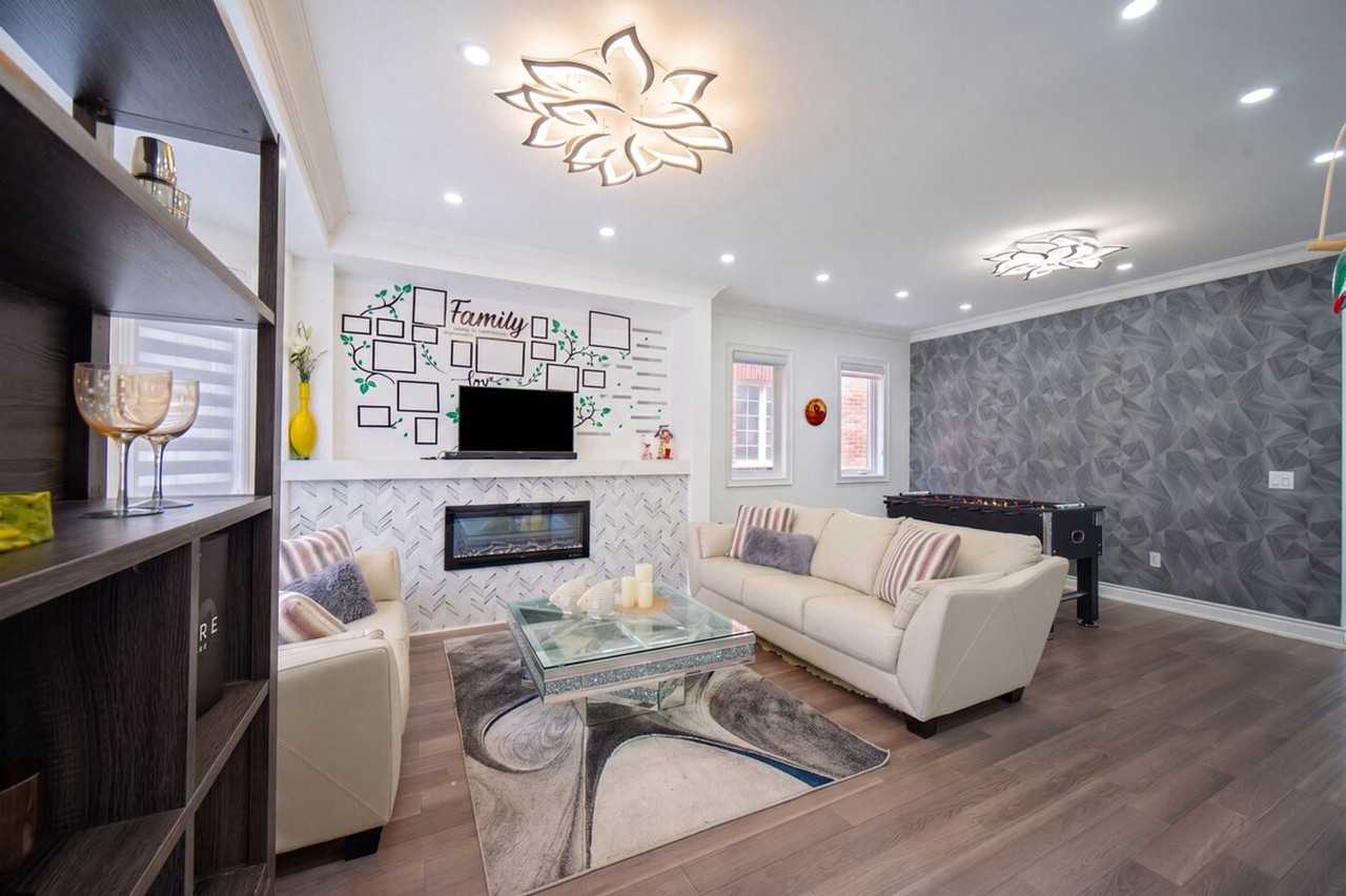 40 Treeline Blvd #1524147P - Photo 2 of 50