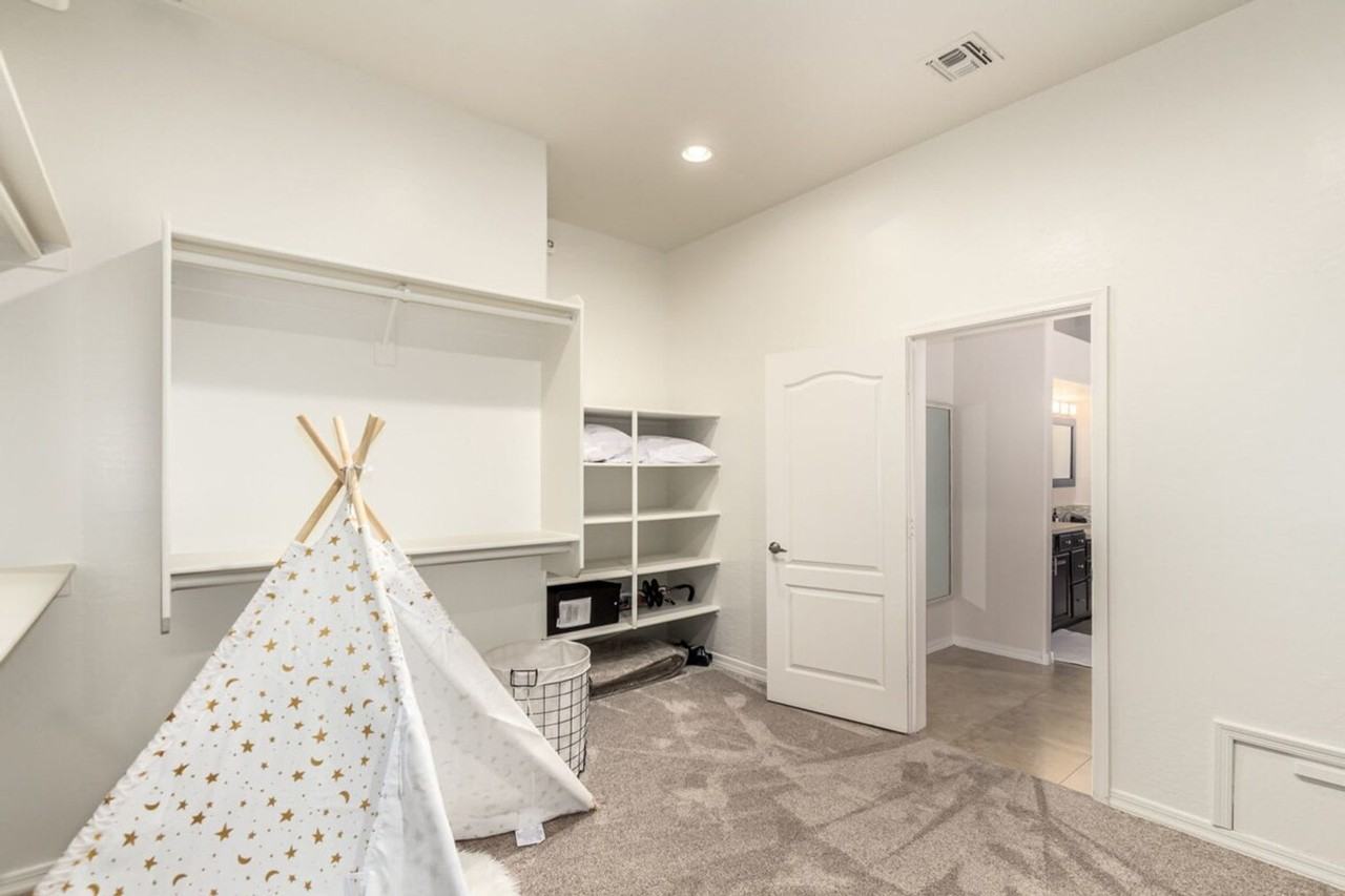 4530 E Monte Cristo Ave #1558625P - Photo 7 of 45