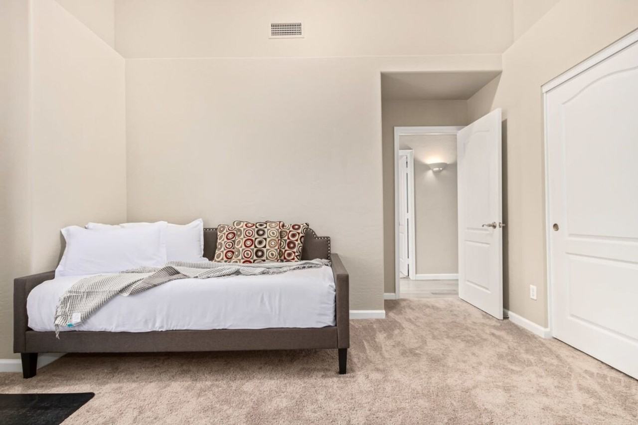 8146 E Theresa Dr #1558647P - Photo 6 of 22