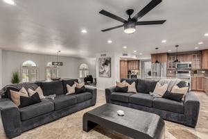 featured image of 5826 E Waltann Ln