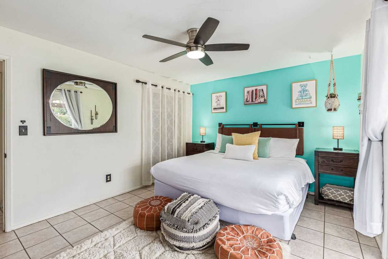 1212 W 9th St #1558661P - Photo 4 of 28