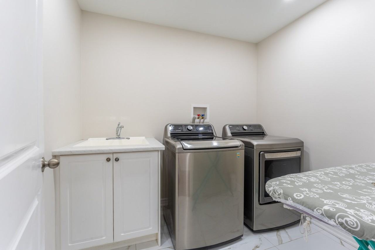 22 Loomis Rd #1504509P - Photo 4 of 49