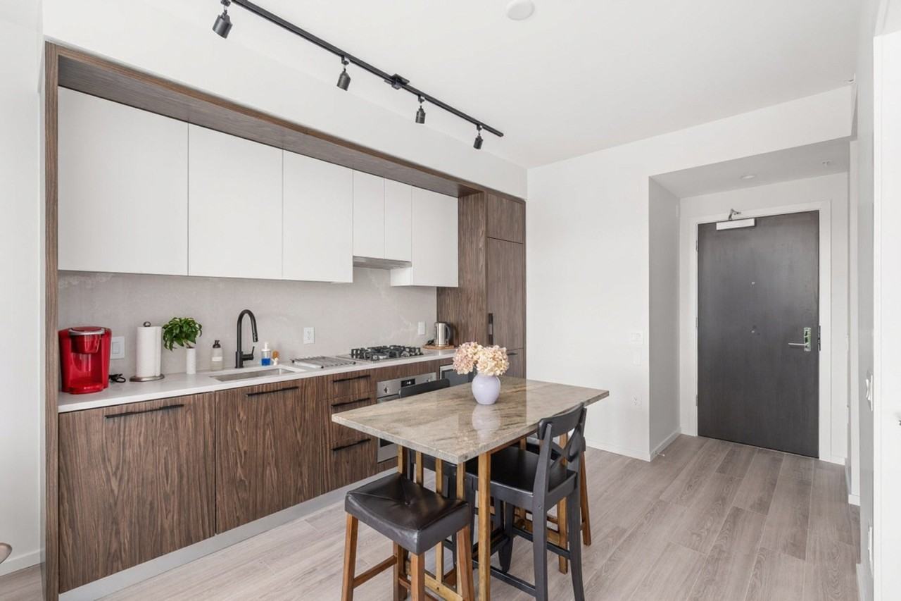 2729 Kingsway #1560834P - Photo 7 of 19