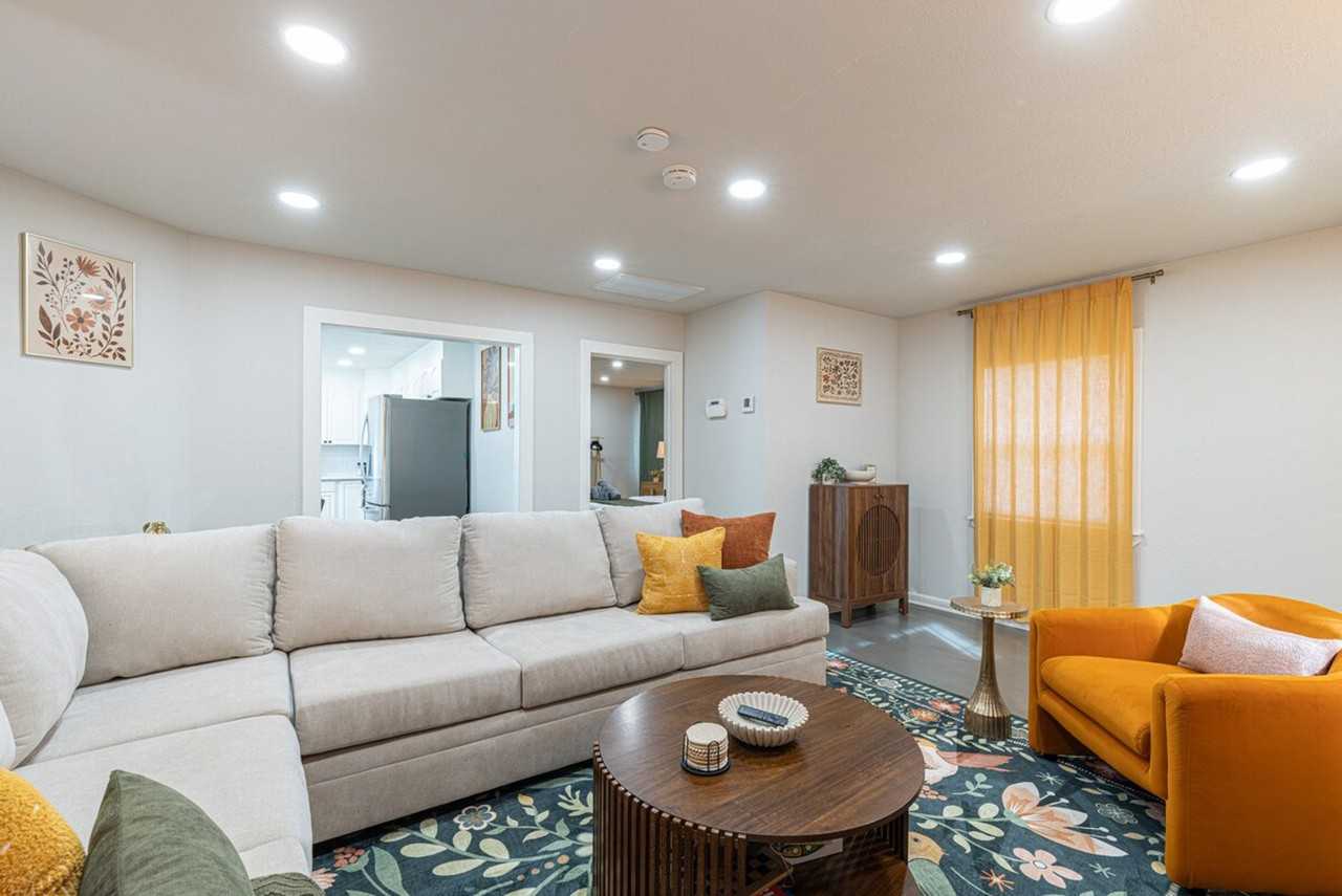 1746 Yajome St #1548521P - Photo 3 of 29