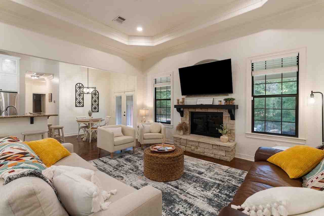 2325 Saintangmeier Road #1545544P - Photo 4 of 46