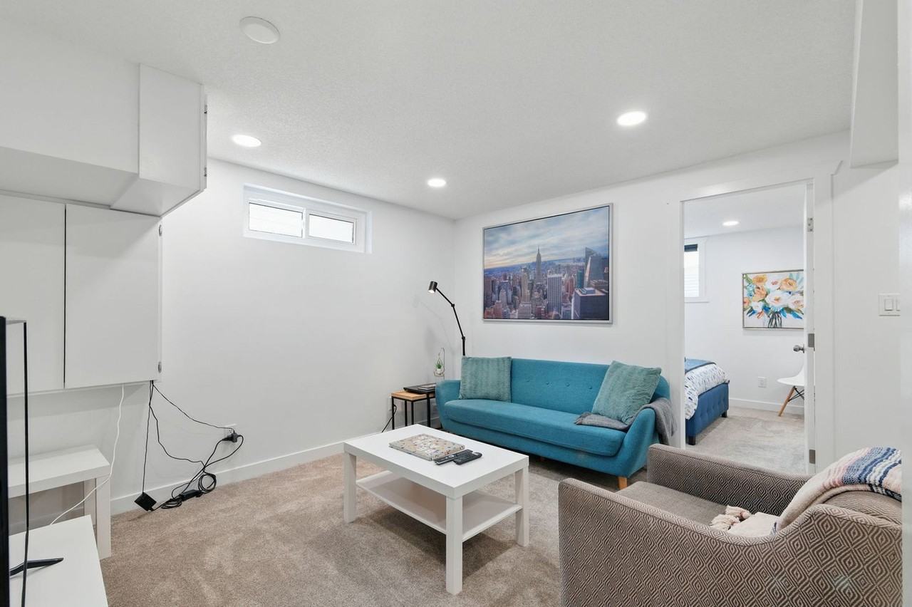 10719 42a Ave Nw #1564645P - Photo 7 of 50