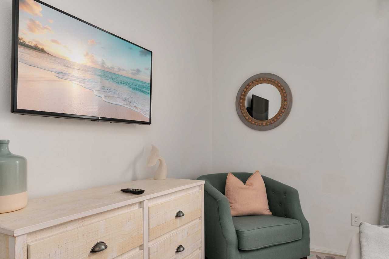 Caroline Bay Ct #1564821P - Photo 2 of 50