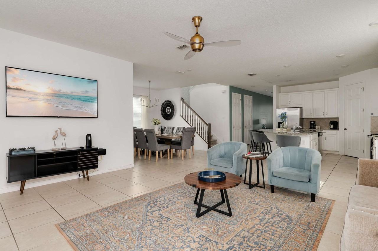 Caroline Bay Ct #1564821P - Photo 3 of 50