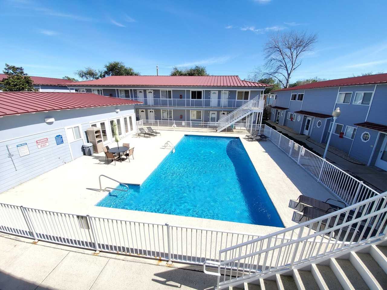 1664 Beach Blvd #1566287P - Photo 7 of 9