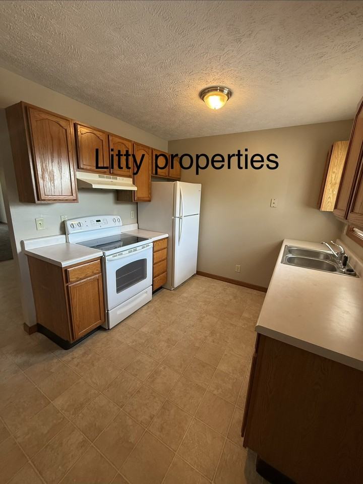 109 Ryan Rd #3 - Photo 2 of 11