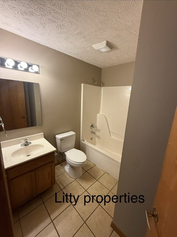 109 Ryan Rd #3 - Photo 6 of 11