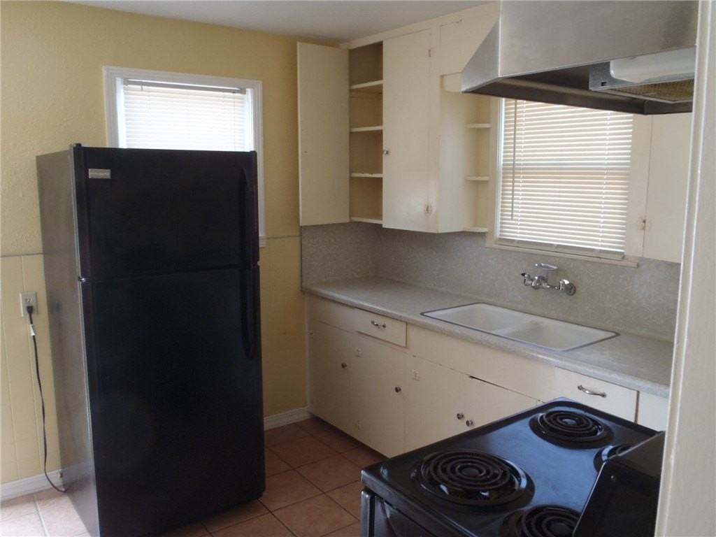 4302 Magee Ln - Photo 6 of 7