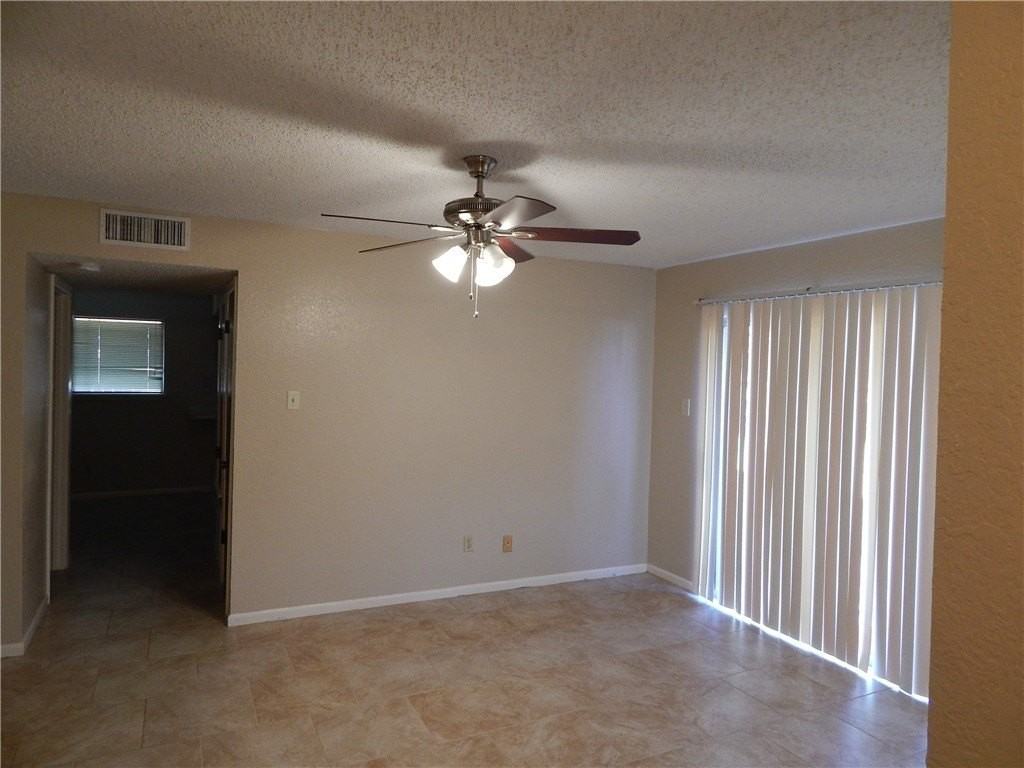 11617 Agua Dulce #B - Photo 2 of 7