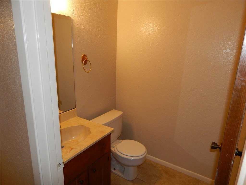 11617 Agua Dulce #B - Photo 3 of 7