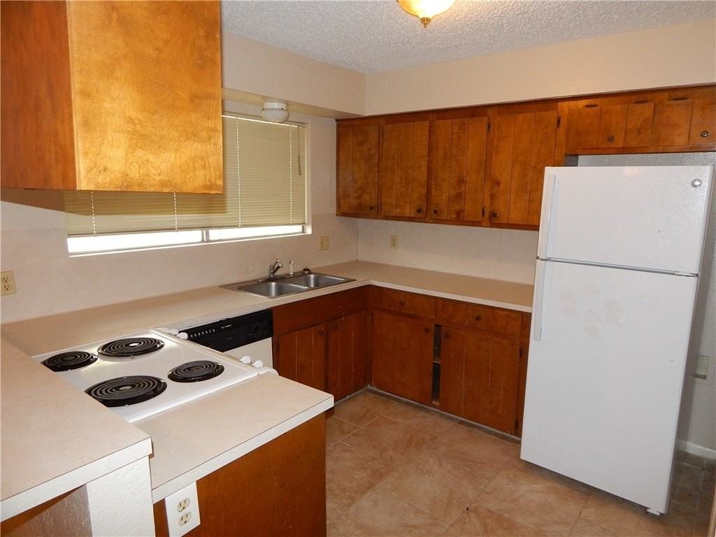 11617 Agua Dulce #B - Photo 5 of 7