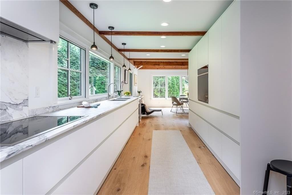 147 Wykeham Rd - Photo 7 of 40