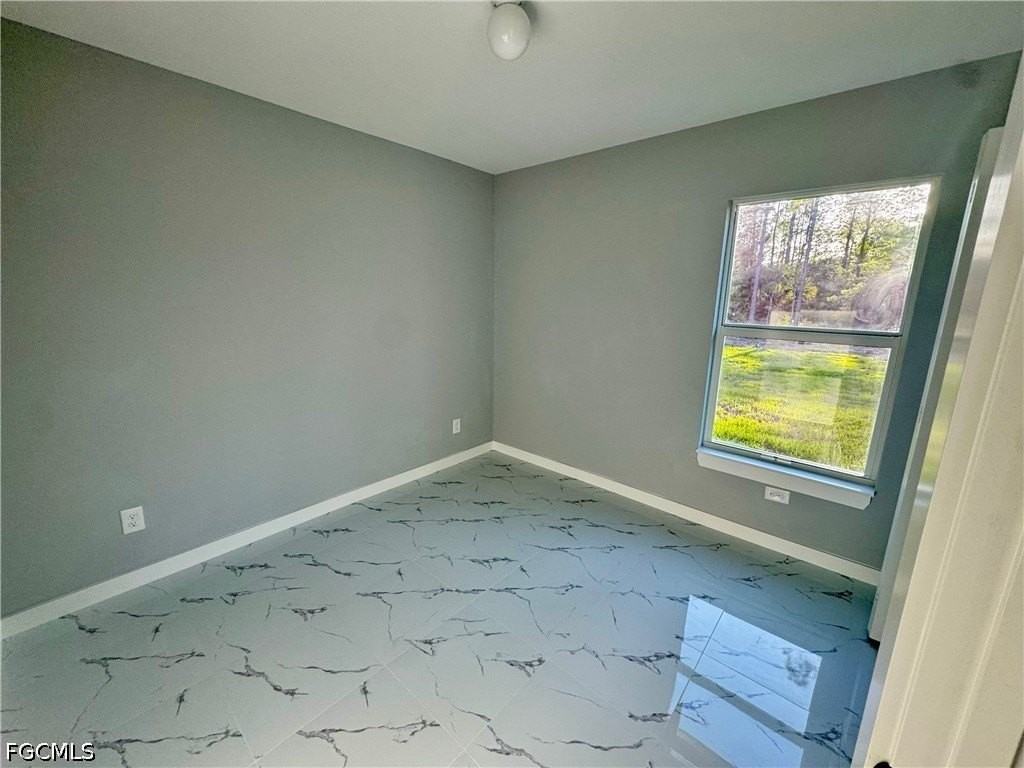 2305 Grant Ave - Photo 7 of 9