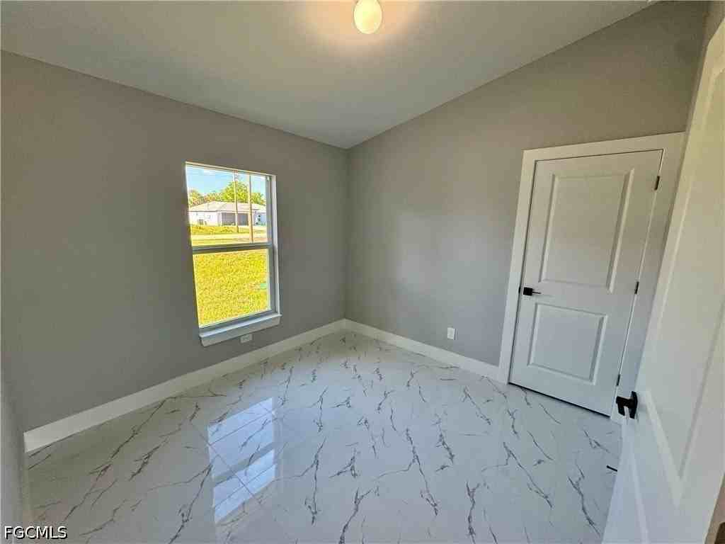 719 Ledge St - Photo 5 of 10