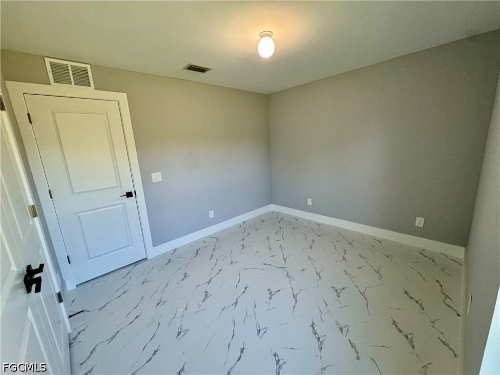 719 Ledge St - Photo 6 of 10