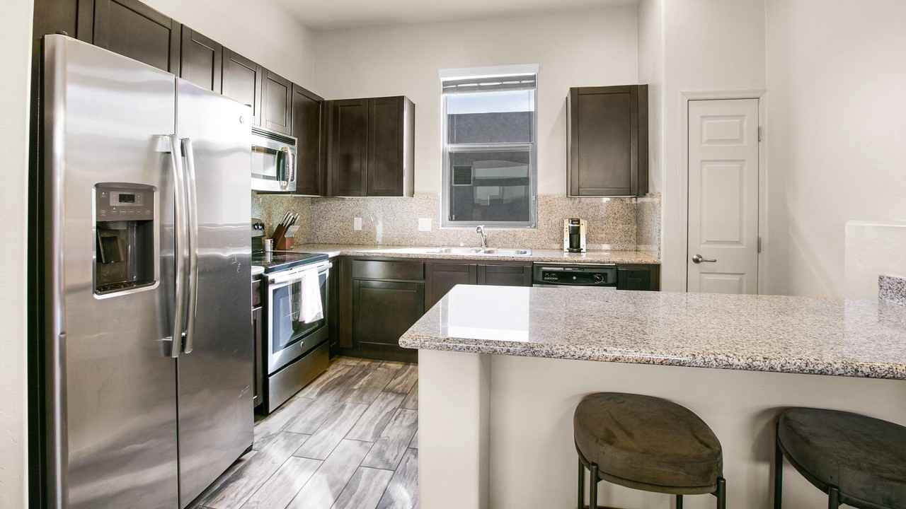 10990 West Road - Photo 4 of 24