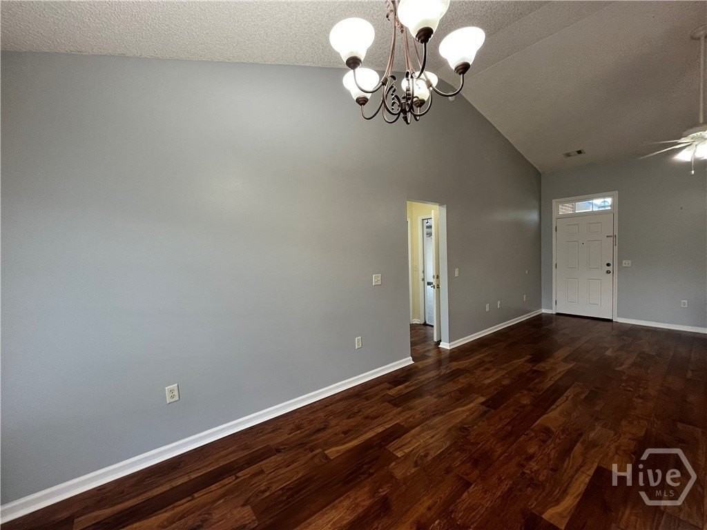283 Lancaster Way - Photo 5 of 18
