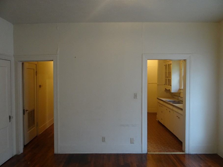 1097 N 5th St - Photo 3 of 9