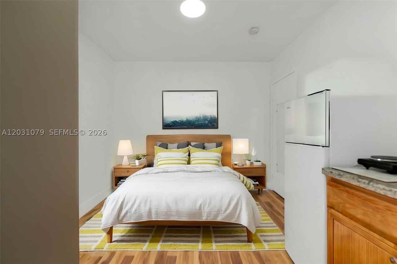 6101 Sw 24th St #3 - Photo 2 of 17