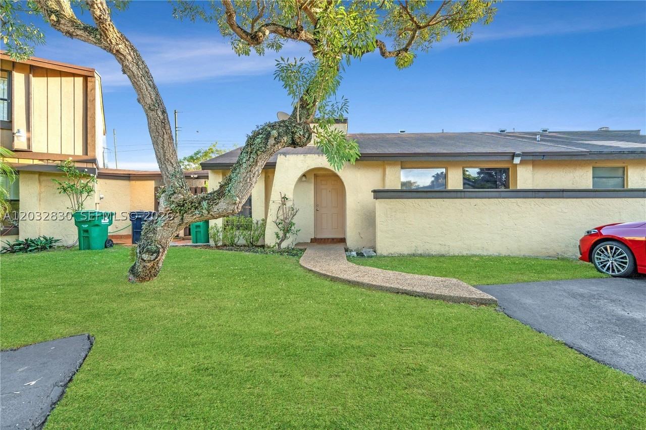 12704 Sw 71st Ter - Photo 6 of 24