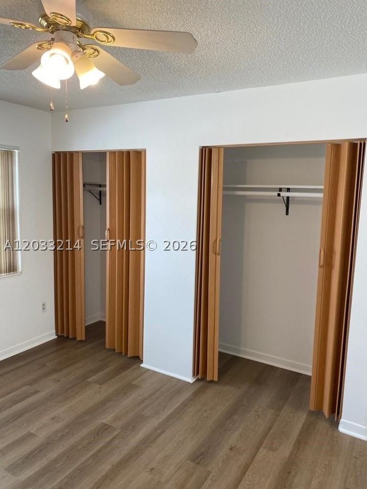 9761 W Heather Ln - Photo 7 of 28