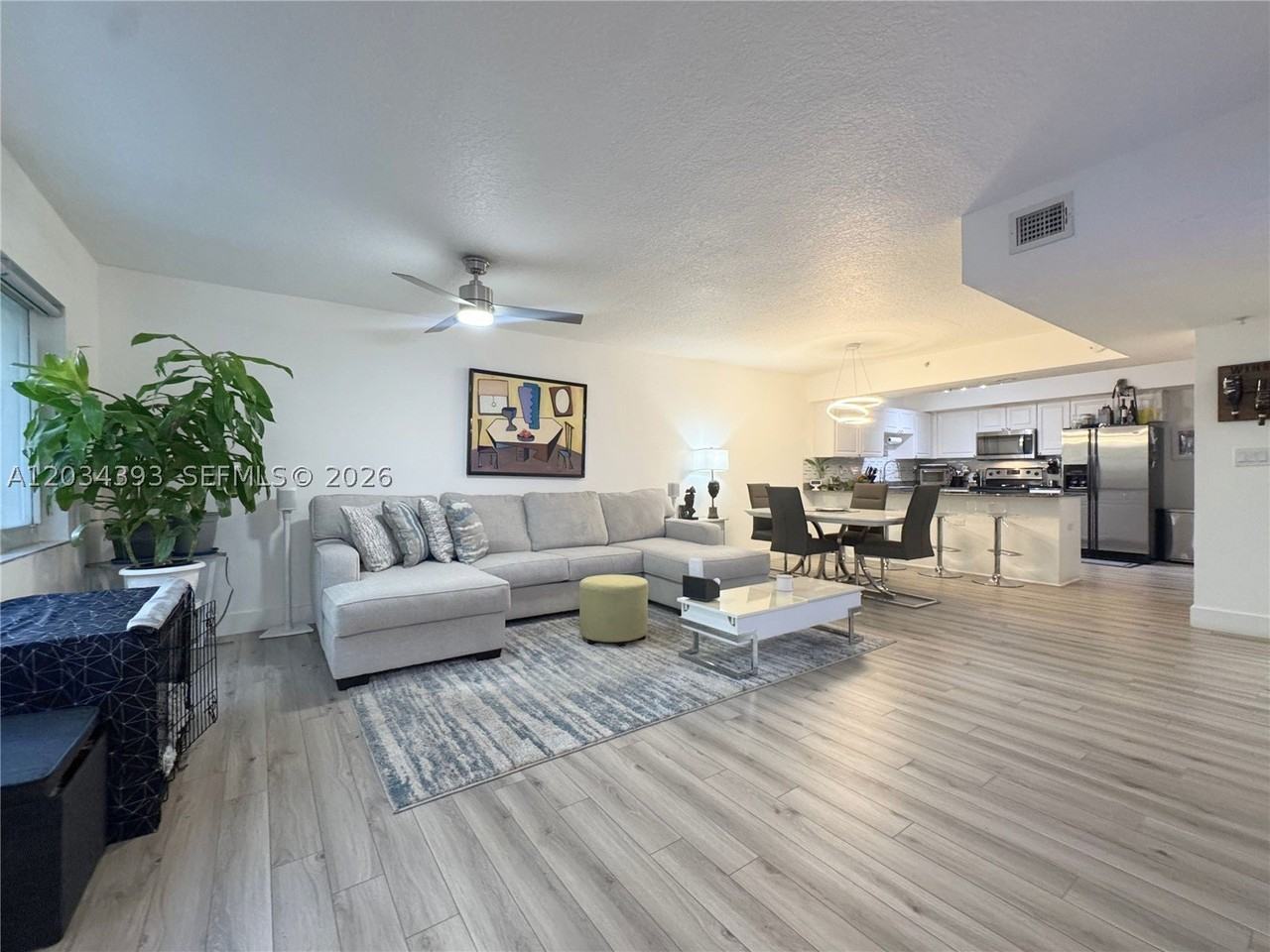 454 Sw 5th Ave #7 - Photo 2 of 13