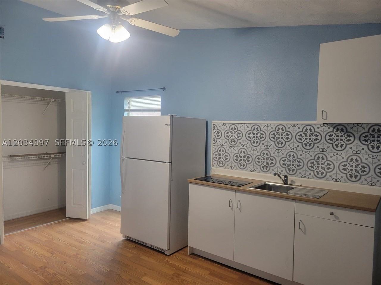 20420 Marlin St #B - Photo 5 of 9
