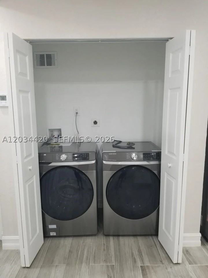 7614 Nw 3rd Ave #B - Photo 4 of 7