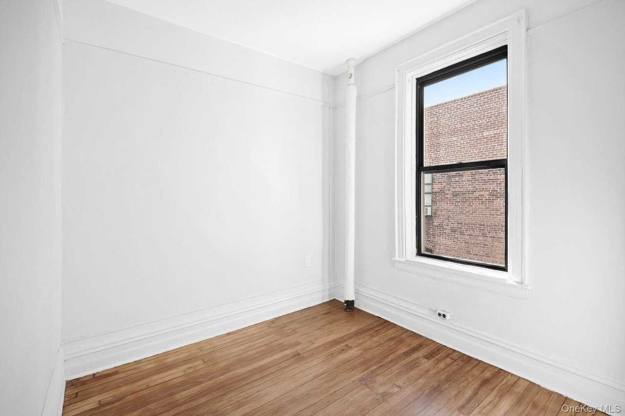 509 W 122nd St #28 - Photo 5 of 6