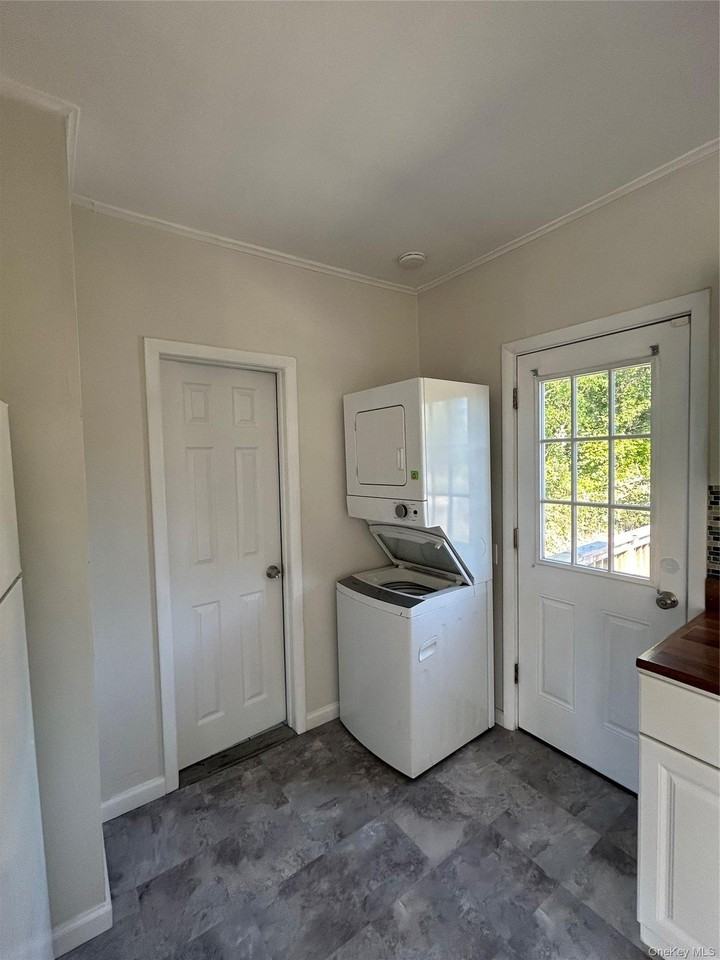 1572 Main Rd - Photo 7 of 7
