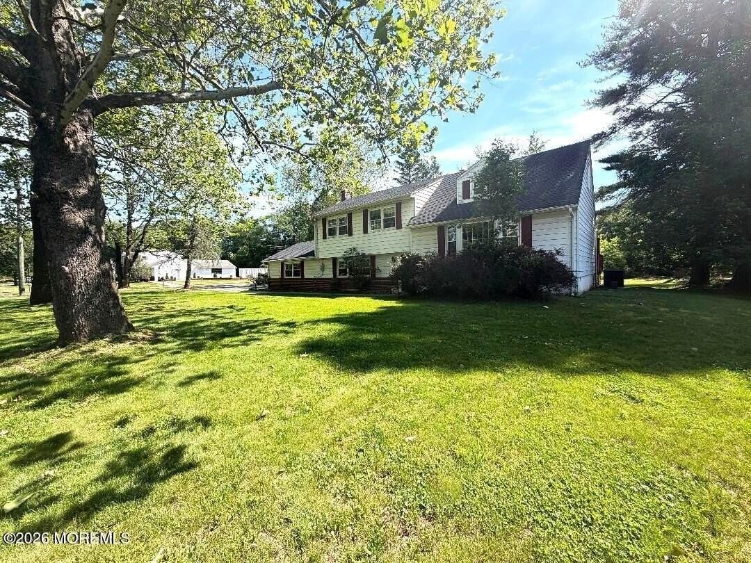 434 Plainfield Rd - Photo 2 of 32