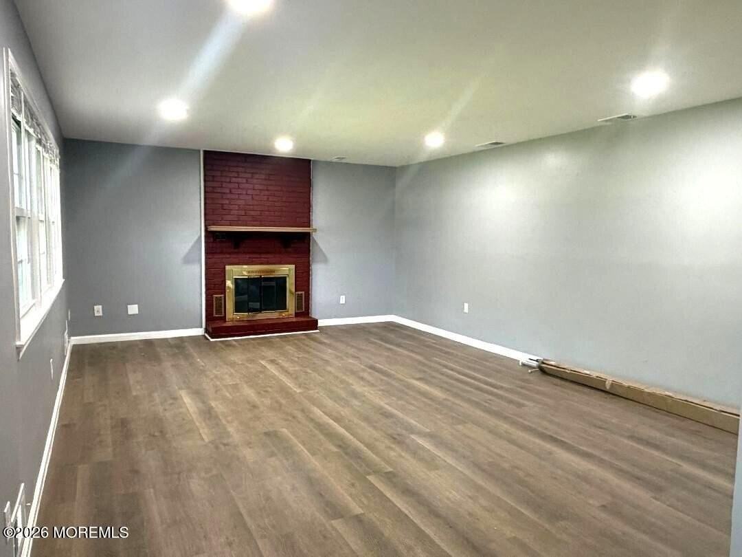 434 Plainfield Rd - Photo 6 of 32