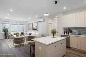 featured image of 6 W End Ct #210