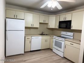 113 Amberly Dr #F - Photo 1 of 1