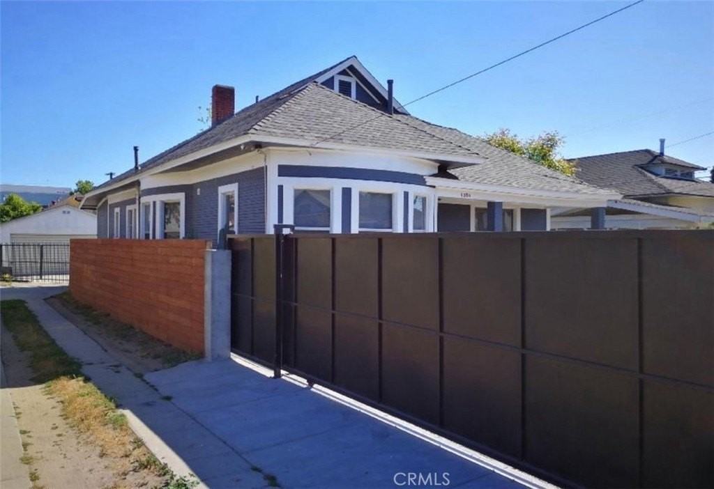 1356 W 30th St - Photo 2 of 9