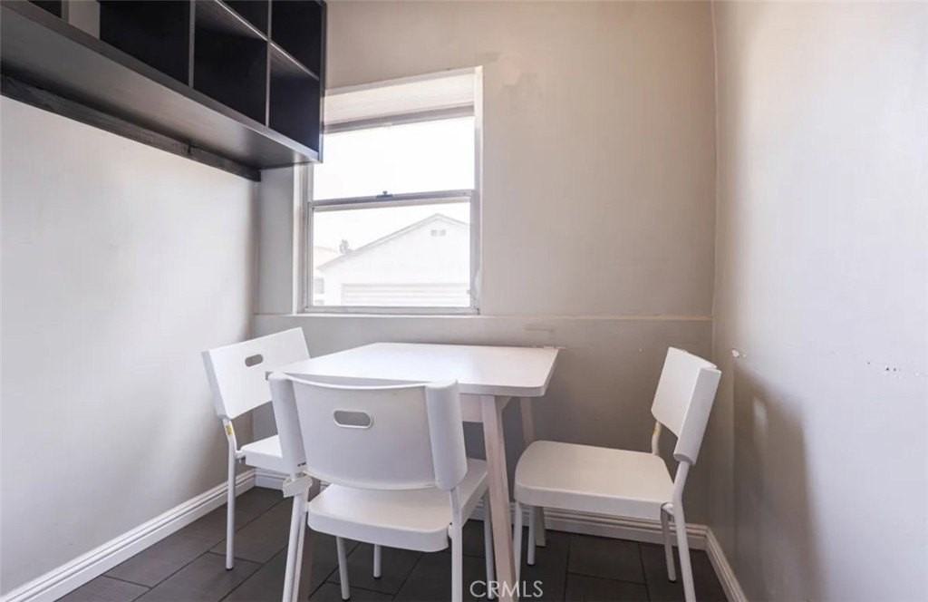 1356 W 30th St - Photo 5 of 9
