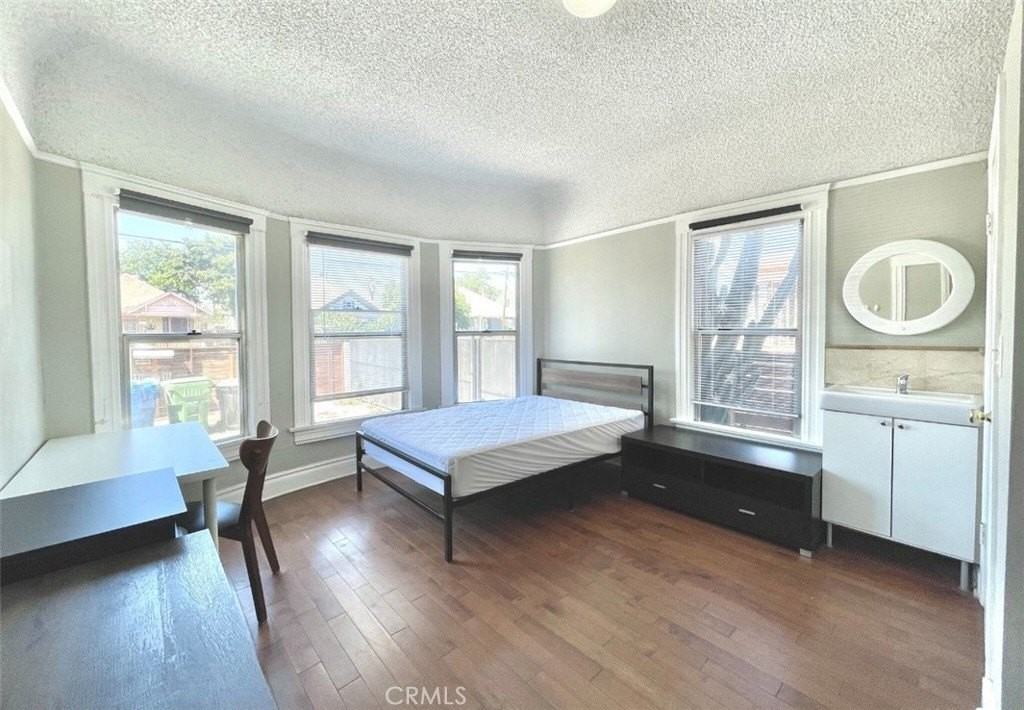 1356 W 30th St - Photo 7 of 9