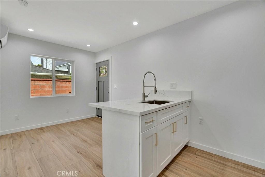 16654 Horace St - Photo 7 of 12